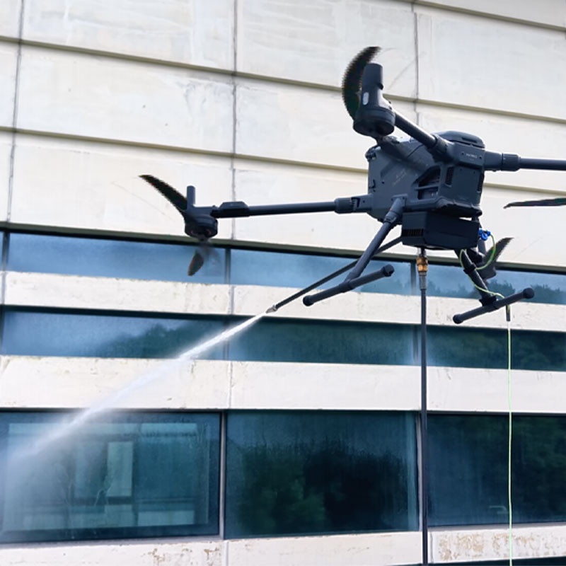DJI M400 nettoyage façade FlySolarLink